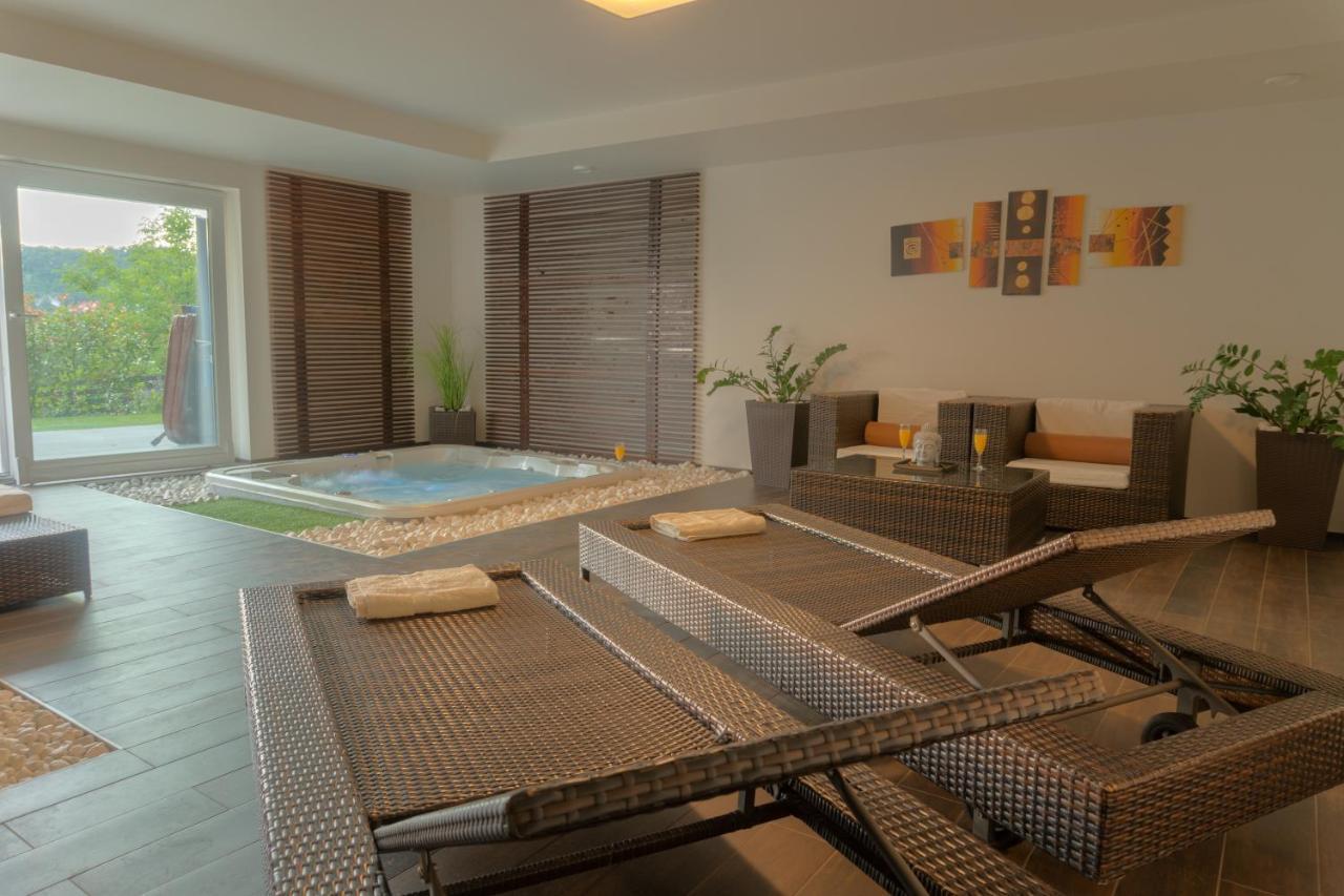 Private Family Villa Будаорш Экстерьер фото