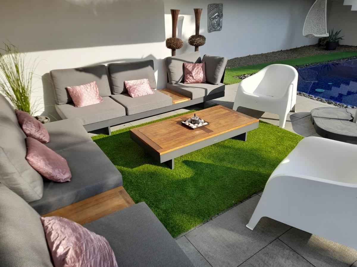 Private Family Villa Будаорш Экстерьер фото